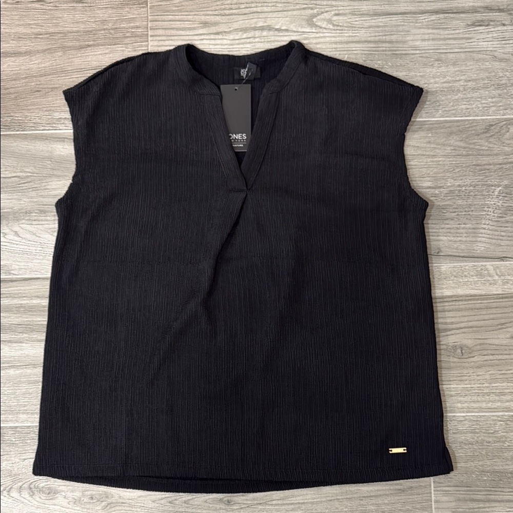 NWT Jones New York Top
